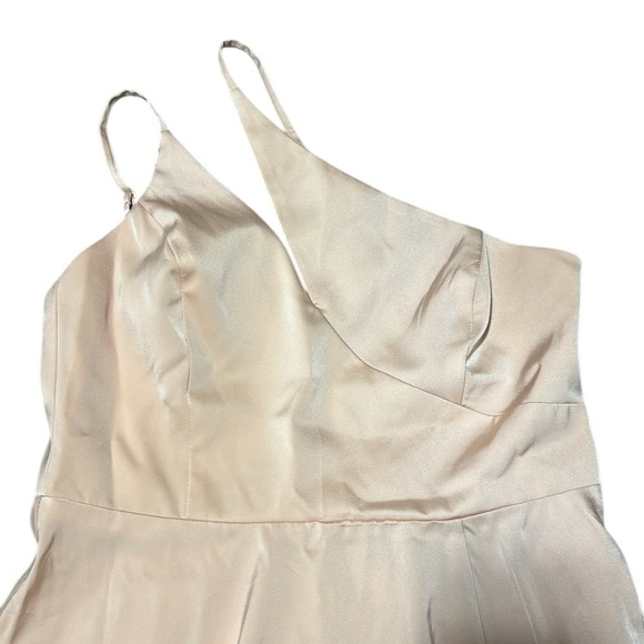 Lulu’s NWT Steal My Heart Champagne Satin Asymmetrical Maxi Evening Dress Size M - Picture 11 of 14